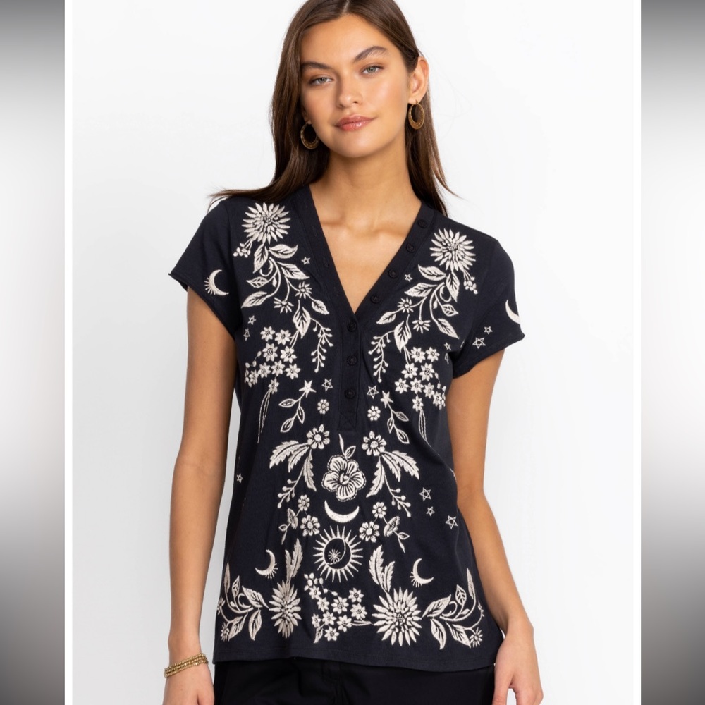Johnny Was Oleander Button neck tee- Large